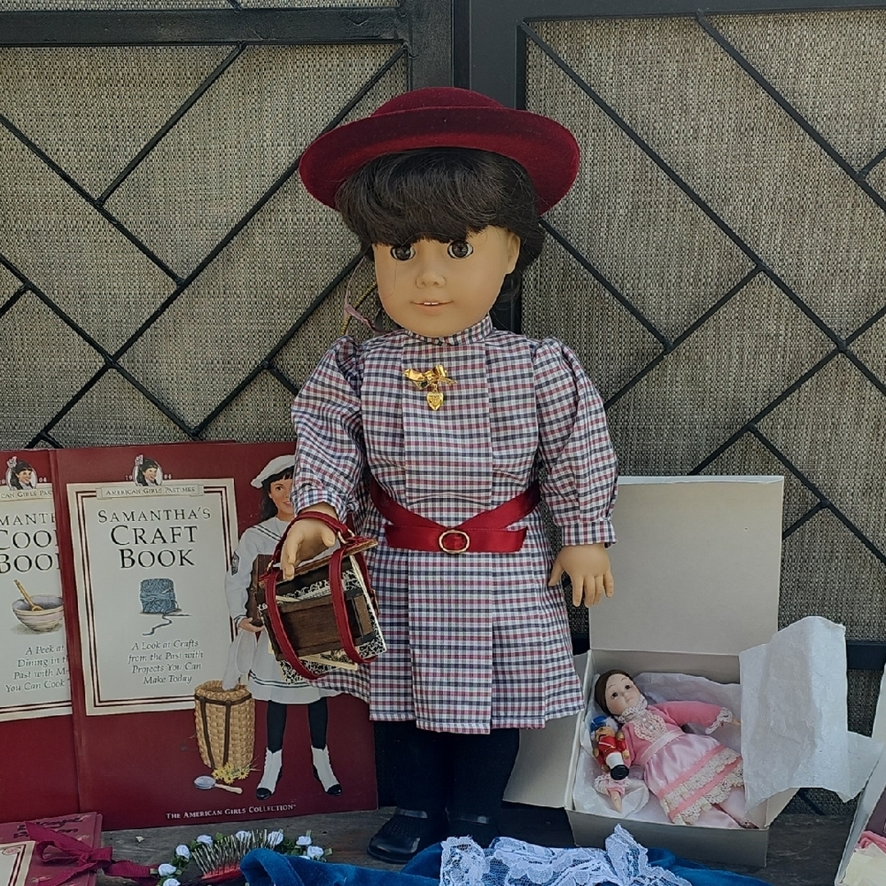 Retired Samantha, Pleasent Compnay American Girl Doll.